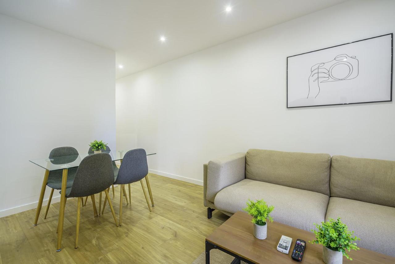 The White Flats Les Corts Apartment บาร์เซโลนา ภายนอก รูปภาพ